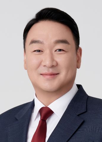 정희용.JPG